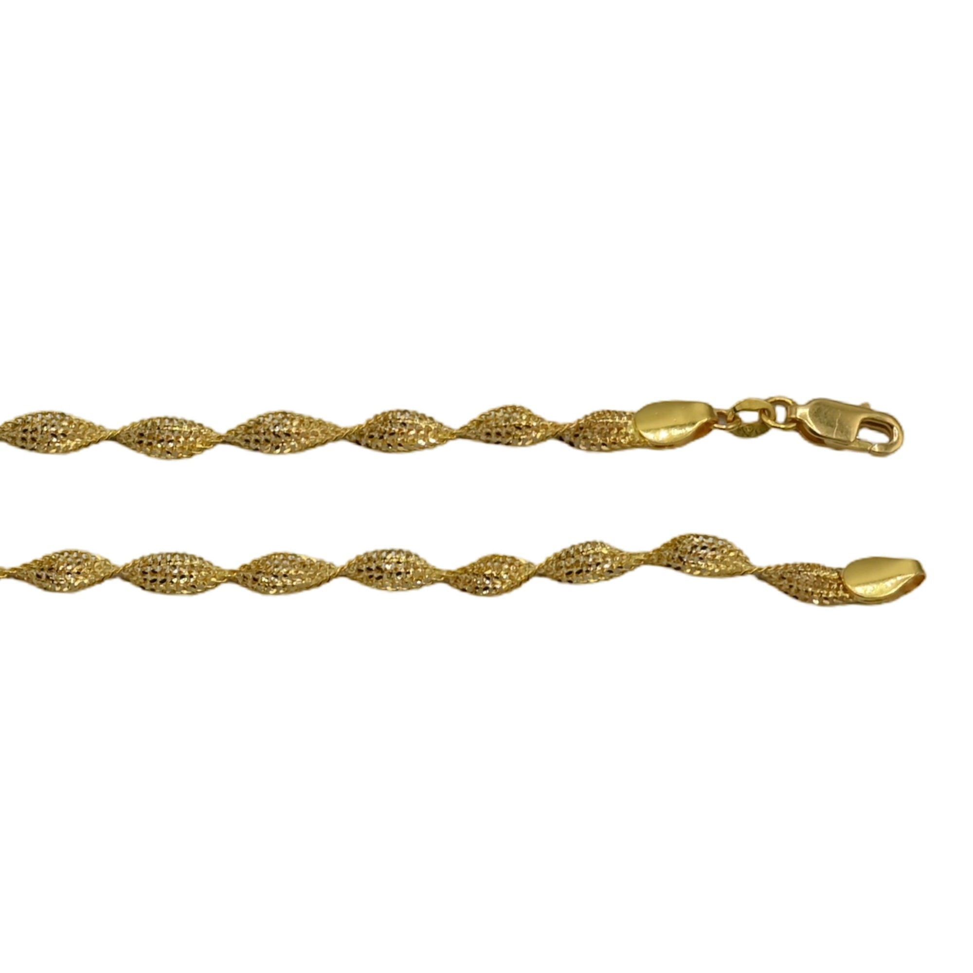 LR Chain Full Twist Necklace